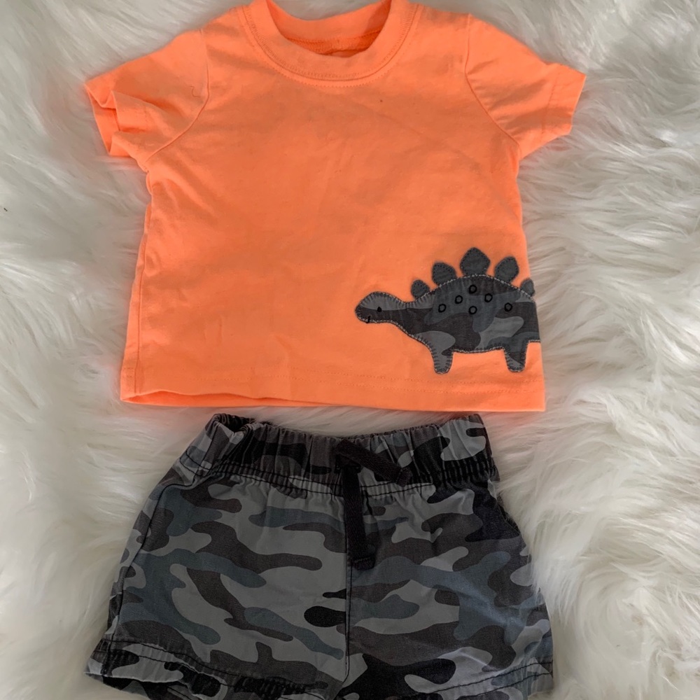Matching shirt and shorts set